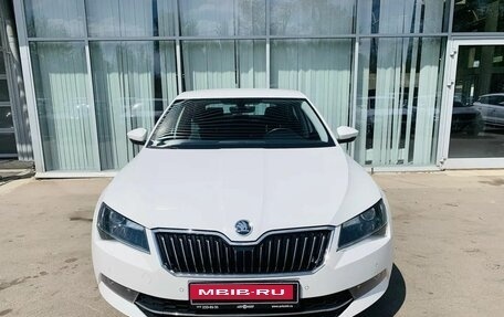 Skoda Superb III рестайлинг, 2017 год, 1 850 000 рублей, 2 фотография
