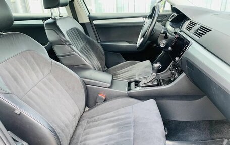 Skoda Superb III рестайлинг, 2017 год, 1 850 000 рублей, 10 фотография