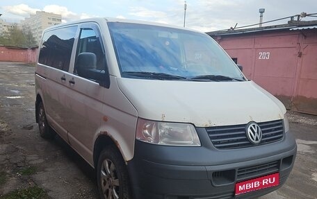 Volkswagen Transporter T5 рестайлинг, 2005 год, 750 000 рублей, 1 фотография
