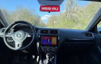 Volkswagen Jetta VI, 2013 год, 930 000 рублей, 1 фотография