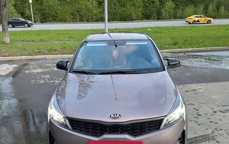 KIA Rio IV, 2020 год, 1 570 000 рублей, 5 фотография