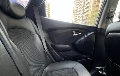 Hyundai ix35 I рестайлинг, 2013 год, 860 000 рублей, 11 фотография