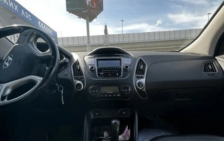 Hyundai ix35 I рестайлинг, 2013 год, 860 000 рублей, 12 фотография