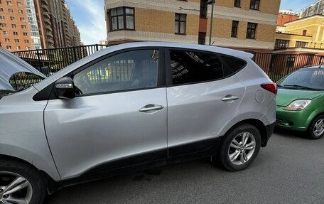 Hyundai ix35 I рестайлинг, 2013 год, 860 000 рублей, 13 фотография
