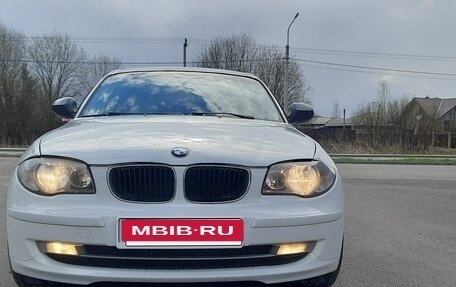BMW 1 серия, 2010 год, 700 000 рублей, 2 фотография