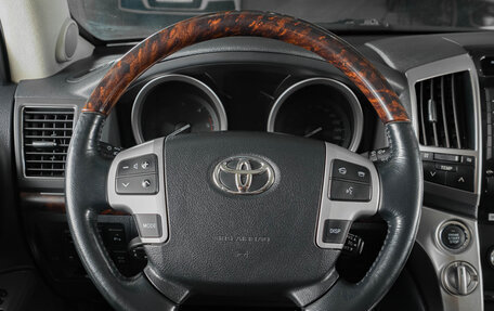 Toyota Land Cruiser 200, 2013 год, 3 999 000 рублей, 14 фотография