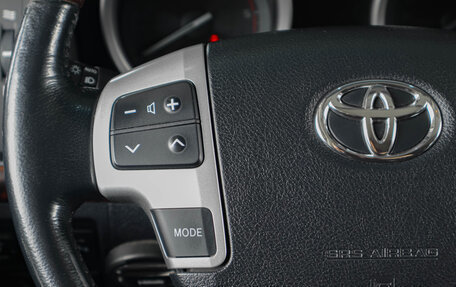 Toyota Land Cruiser 200, 2013 год, 3 999 000 рублей, 15 фотография