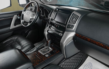 Toyota Land Cruiser 200, 2013 год, 3 999 000 рублей, 11 фотография