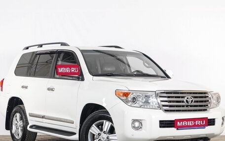 Toyota Land Cruiser 200, 2013 год, 3 999 000 рублей, 2 фотография
