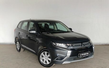 Mitsubishi Outlander III рестайлинг 3, 2017 год, 1 879 000 рублей, 3 фотография