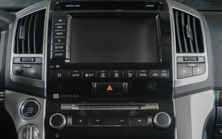 Toyota Land Cruiser 200, 2013 год, 3 999 000 рублей, 17 фотография
