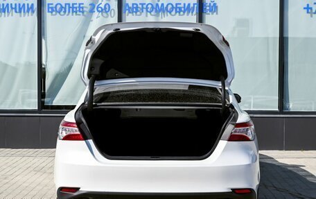 Toyota Camry, 2019 год, 2 890 000 рублей, 20 фотография