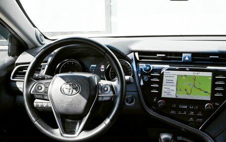 Toyota Camry, 2019 год, 2 890 000 рублей, 19 фотография