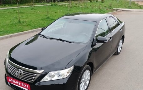 Toyota Camry, 2013 год, 1 888 000 рублей, 2 фотография