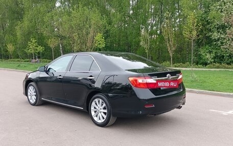 Toyota Camry, 2013 год, 1 888 000 рублей, 10 фотография