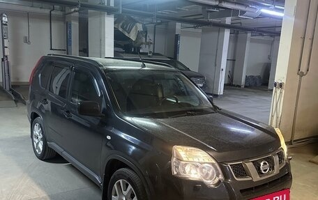 Nissan X-Trail, 2011 год, 850 000 рублей, 2 фотография