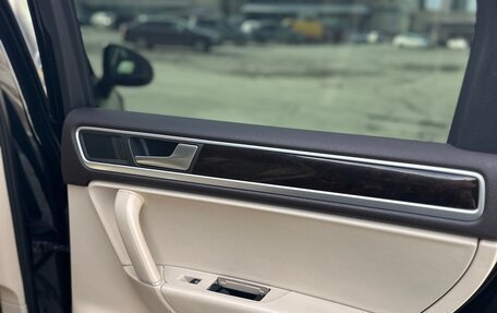 Volkswagen Touareg III, 2012 год, 2 700 000 рублей, 21 фотография
