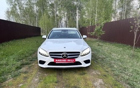 Mercedes-Benz C-Класс, 2018 год, 1 970 000 рублей, 3 фотография