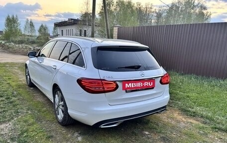 Mercedes-Benz C-Класс, 2018 год, 1 970 000 рублей, 4 фотография