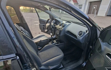 Ford Fiesta, 2007 год, 400 000 рублей, 13 фотография