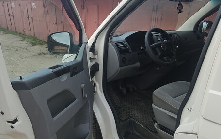 Volkswagen Transporter T5 рестайлинг, 2005 год, 750 000 рублей, 9 фотография