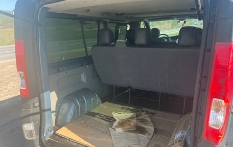 Renault Trafic, 2010 год, 1 540 000 рублей, 10 фотография