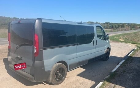 Renault Trafic, 2010 год, 1 540 000 рублей, 5 фотография