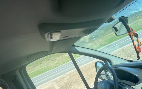 Renault Trafic, 2010 год, 1 540 000 рублей, 17 фотография