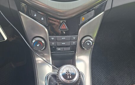 Chevrolet Cruze II, 2014 год, 900 000 рублей, 5 фотография