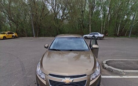 Chevrolet Cruze II, 2014 год, 900 000 рублей, 4 фотография