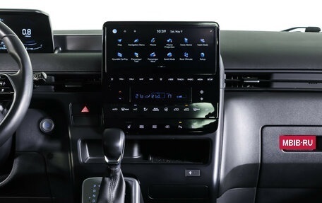 Hyundai Staria, 2021 год, 4 790 000 рублей, 17 фотография