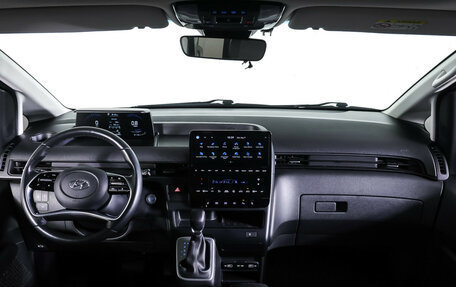 Hyundai Staria, 2021 год, 4 790 000 рублей, 18 фотография