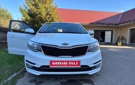 KIA Rio III рестайлинг, 2015 год, 720 000 рублей, 1 фотография