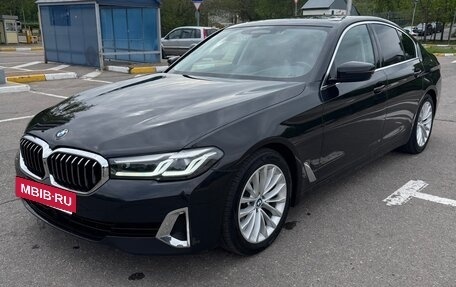 BMW 5 серия, 2021 год, 4 350 000 рублей, 2 фотография