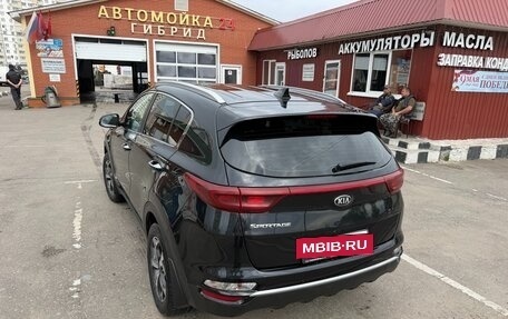 KIA Sportage IV рестайлинг, 2018 год, 2 400 000 рублей, 2 фотография