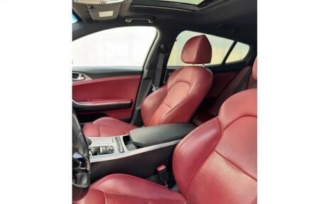 KIA Stinger I, 2019 год, 2 350 000 рублей, 6 фотография