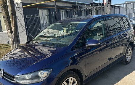 Volkswagen Touran III, 2017 год, 1 450 000 рублей, 9 фотография
