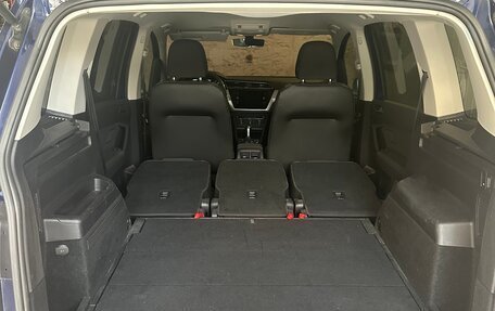 Volkswagen Touran III, 2017 год, 1 450 000 рублей, 17 фотография
