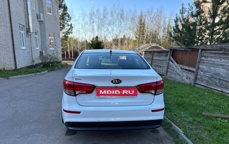 KIA Rio III рестайлинг, 2015 год, 720 000 рублей, 6 фотография