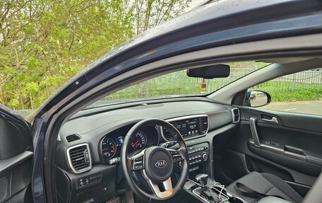 KIA Sportage IV рестайлинг, 2020 год, 2 490 000 рублей, 10 фотография