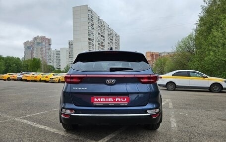 KIA Sportage IV рестайлинг, 2020 год, 2 490 000 рублей, 4 фотография