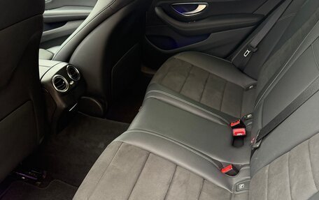 Mercedes-Benz E-Класс, 2019 год, 4 200 000 рублей, 9 фотография