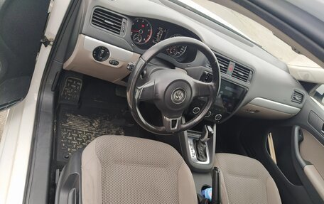 Volkswagen Jetta VI, 2012 год, 900 000 рублей, 9 фотография