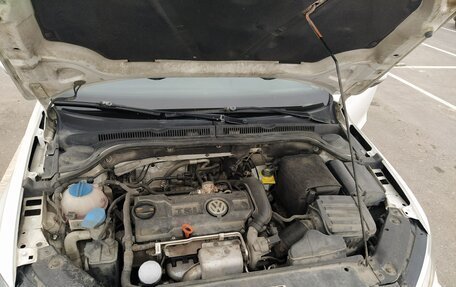 Volkswagen Jetta VI, 2012 год, 900 000 рублей, 14 фотография