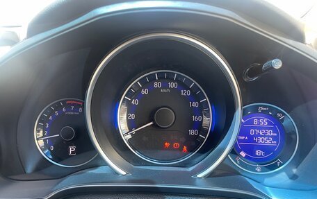 Honda Fit III, 2014 год, 700 000 рублей, 8 фотография