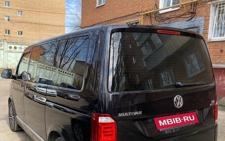 Volkswagen Multivan T6 рестайлинг, 2016 год, 4 265 000 рублей, 5 фотография
