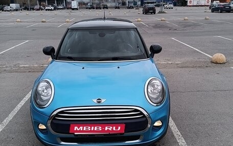 MINI Hatch, 2016 год, 1 950 000 рублей, 3 фотография