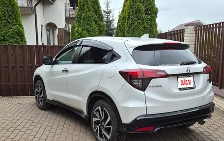 Honda Vezel, 2019 год, 2 360 000 рублей, 3 фотография