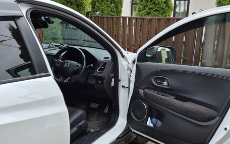 Honda Vezel, 2019 год, 2 360 000 рублей, 10 фотография
