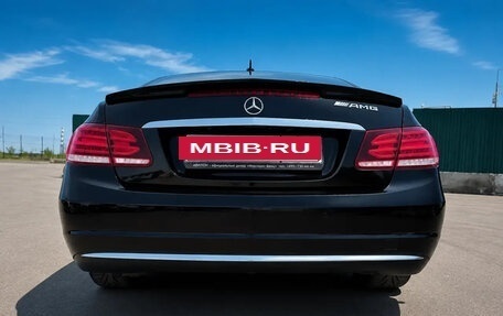 Mercedes-Benz E-Класс, 2015 год, 2 215 000 рублей, 22 фотография